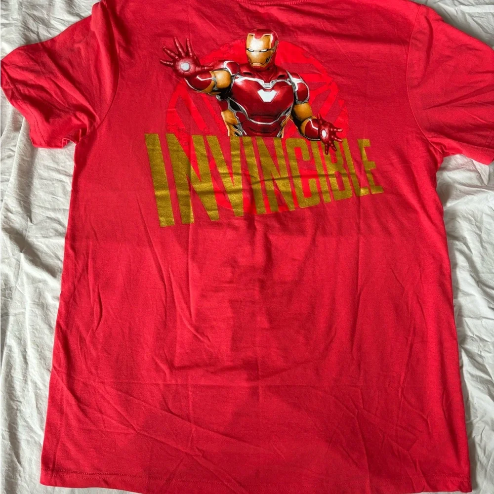 Disney parks marvel avengers iron man adult size large t shirt brand new nwt - Picture 4 of 5